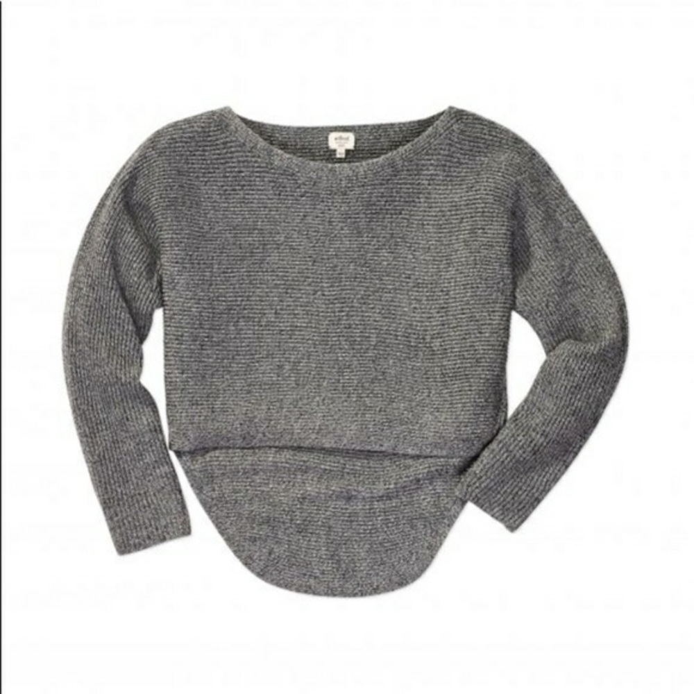 Brand new Wilfred Bourassa High Low sweater